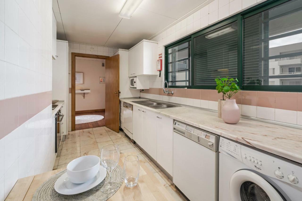 Ilheus V By An Island Apart Apartment Фуншал Екстериор снимка