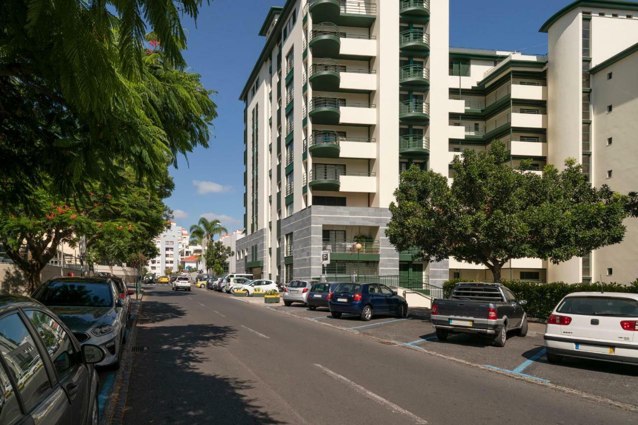 Ilheus V By An Island Apart Apartment Фуншал Екстериор снимка